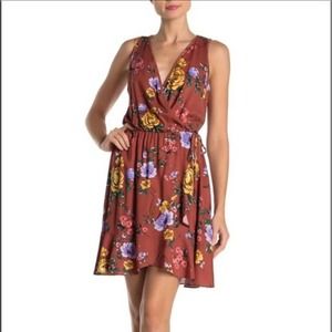 Lush Sleeveless Floral Wrap Dress Small